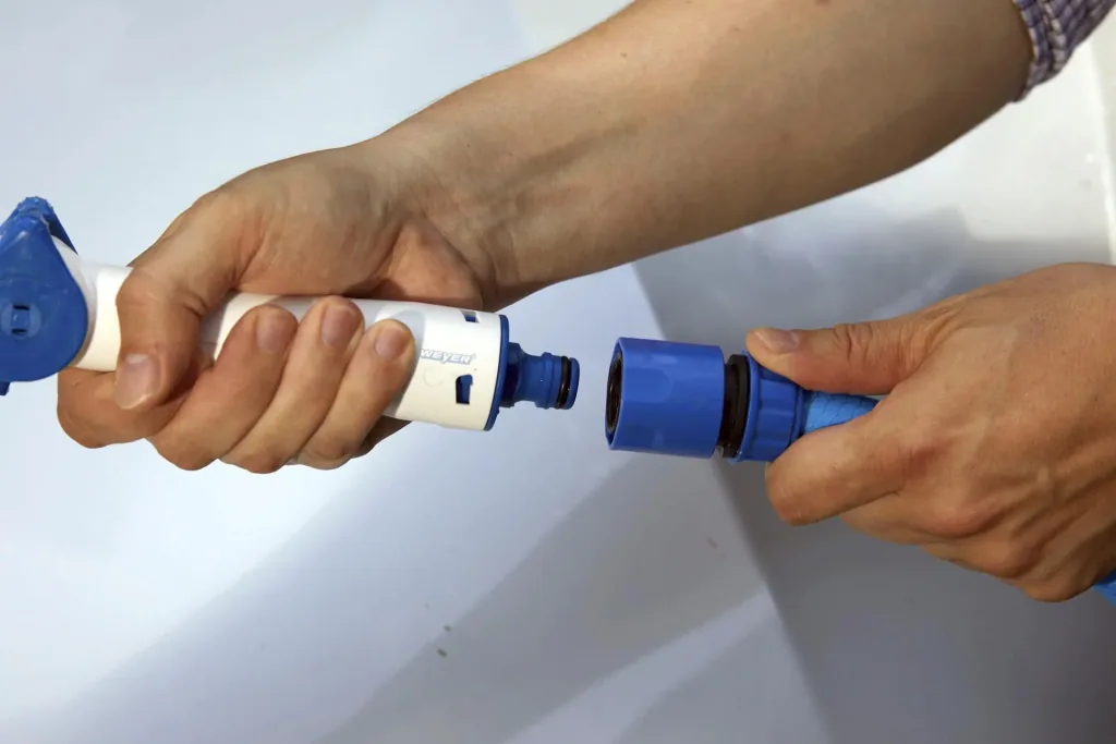 Handwaschbürste WEYER BRUSH - Soft - mit 2 Sprühdüsen