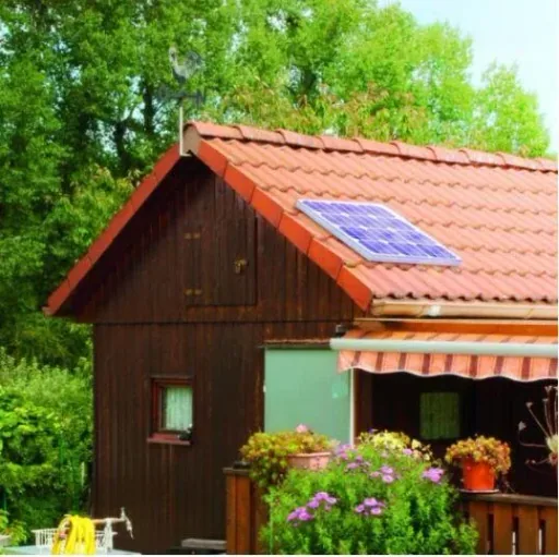 Solar Inselanlage 20 Watt inklusive Akku und Mehrfachsteckdose