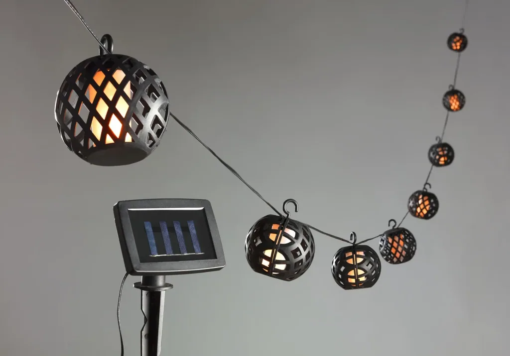Solar LED-Lichterkette mit realistischem Flammeneffekt