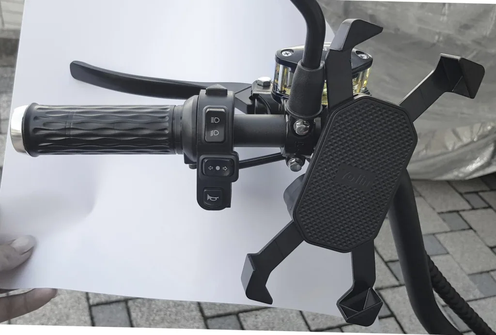 Elektro-Roller La Spezia Plus, 45 km/h, 2000 Watt, 60V/30 Ah Lithium-Ionen Akku, schwarz
