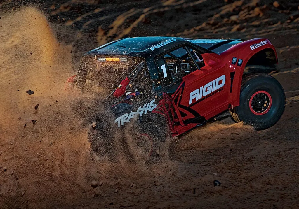 Unlimited Desert Racer 4x4 VXL RIGID-Ed. RTR + LED 1/7 4WD Pro-Scale Race-Truck Brushless ohne Akku/Lader