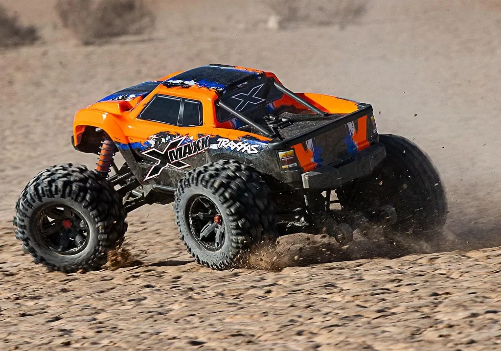 X-Maxx 4x4 VXL orangeX RTR ohne Akku/Lader 1/7 4WD Monster Truck Brushless
