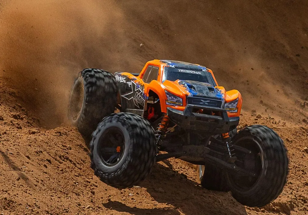 X-Maxx 4x4 VXL orangeX RTR ohne Akku/Lader 1/7 4WD Monster Truck Brushless