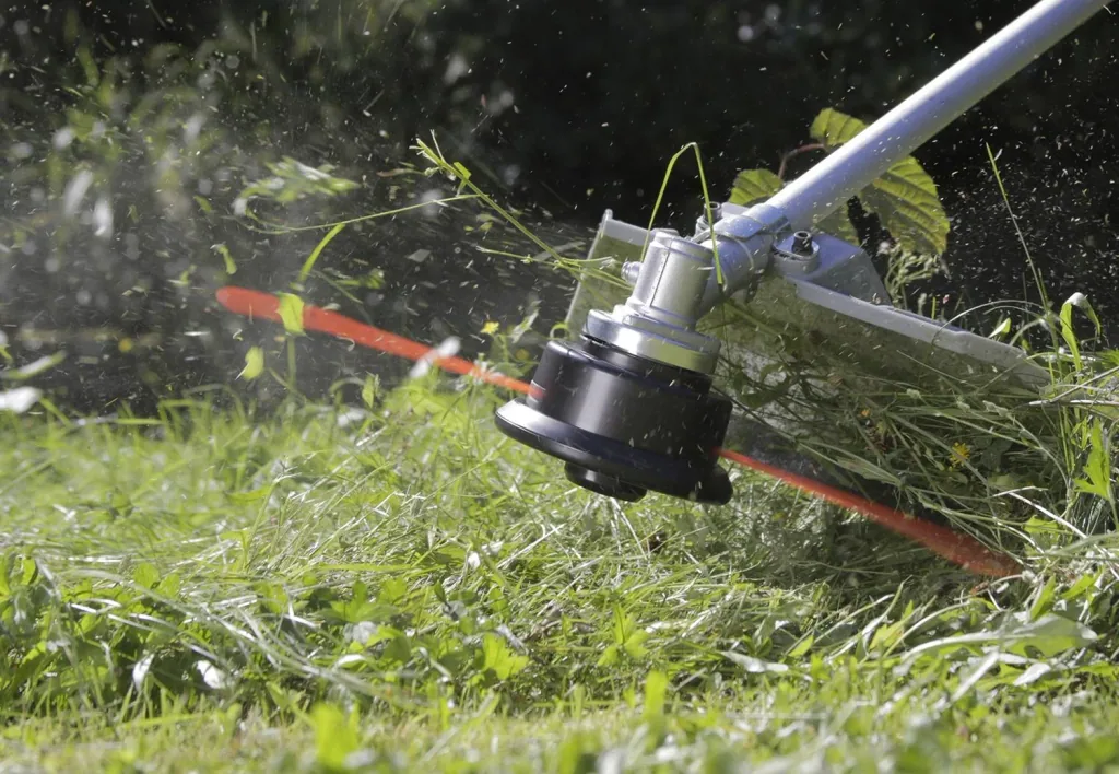 Benzin-Freischneider 4-Takt Motor GM 4T-700 Gartenmeister Gratis dazu Gesichtsschutz mit Netz