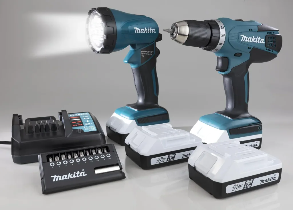Akku-Bohrschrauber DF457DWLX181 18 Volt inklusive Akku-Lampe