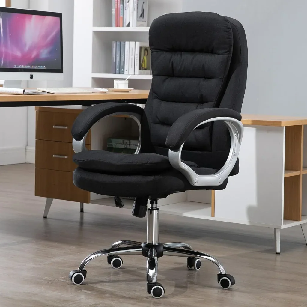 Bürostuhl mit hoher Rückenlehne