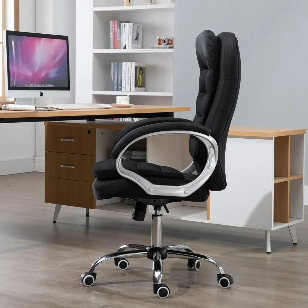 Bürostuhl mit hoher Rückenlehne
