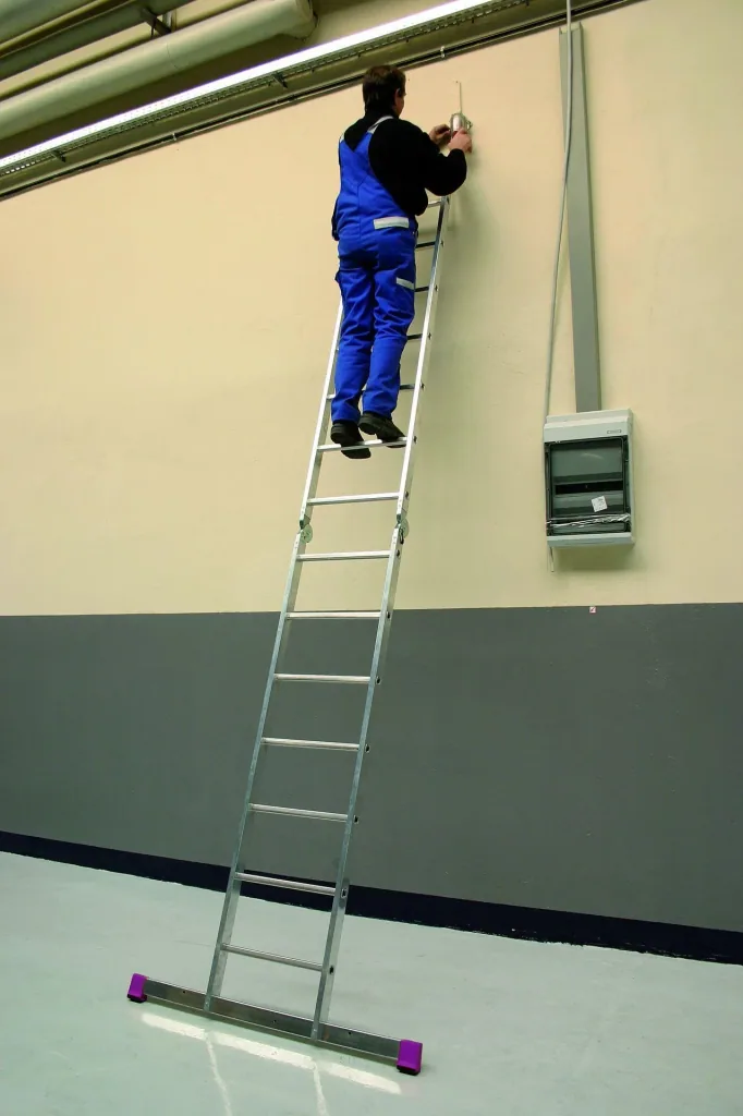 Alu Gelenkgerüst (max. Arbeitshöhe ca. 4,85 m)