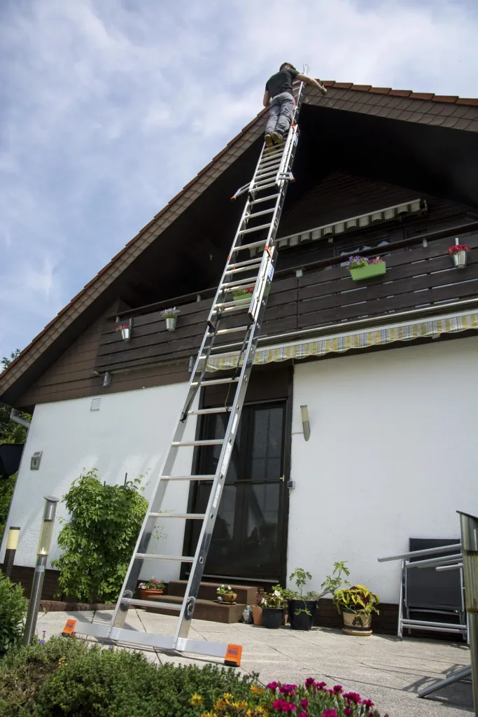 Tribilo Sprossen-Vielzweckleiter 3-teilig, 3 x 12 Trassen