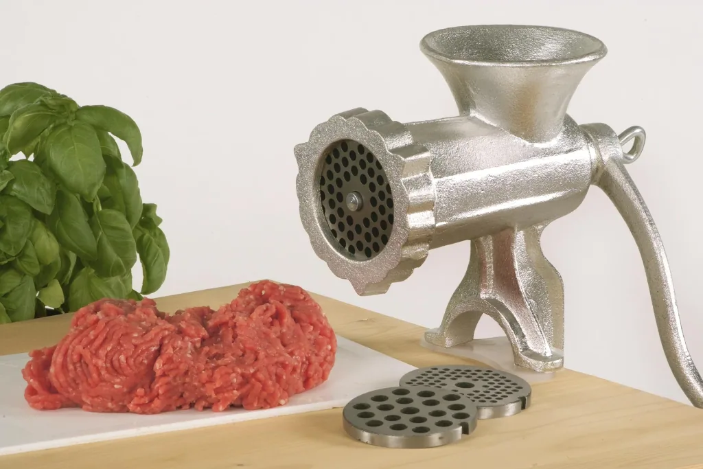 Fleischwolf, 4-teilig, Größe 8 und mit Keksausstecher (ohne Wurstfülltrichter)