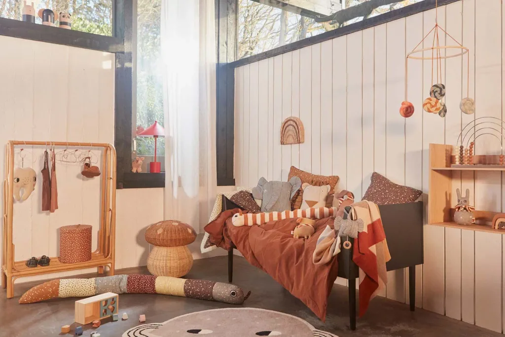 OyOY Kinder Kleiderständer Rainbow Rattan natur