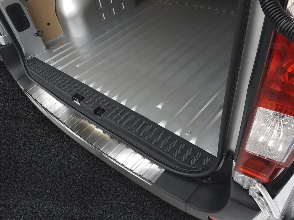 Ladekantenschutz Edelstahl für Renault Master III, Baujahr 2014>, FL 2014>