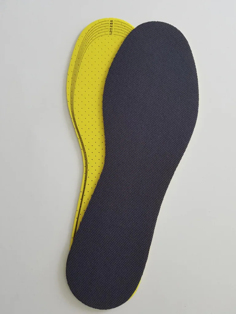 Halbstiefel mit Reißverschlüssen und Warmfutter, Farbe schwarz, Gr. 46, Gratis dazu ein Paar Einlegesohlen