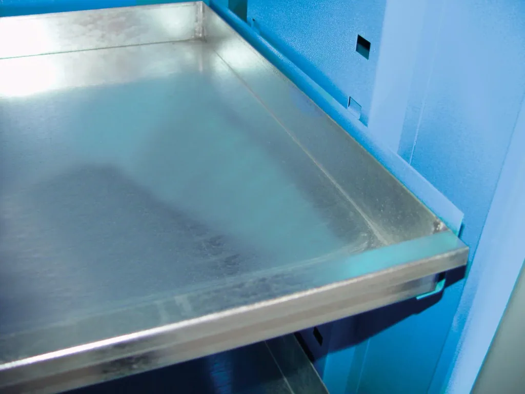 Umweltschrank TYP III mit 6 ausziehbaren Zinkwannen