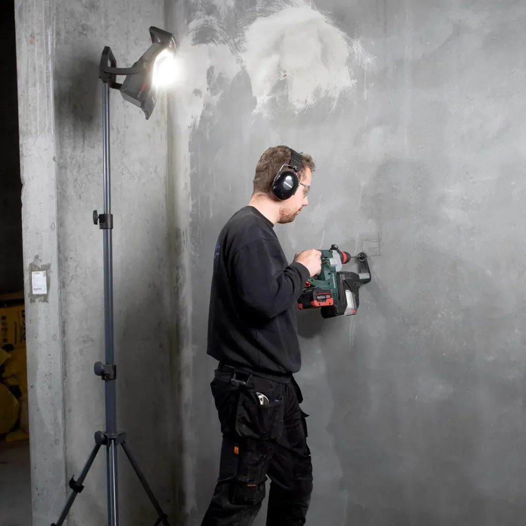 Handflutlichtstrahler NOVA 4 CAS + Diffuser + Scangrip CAS Netzgerät