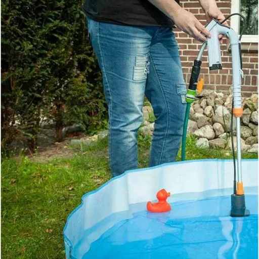 12V ACCU-WATERPOMP 1500 L/Stunde inklusive 1 Akku, Ladegerät und Halterung