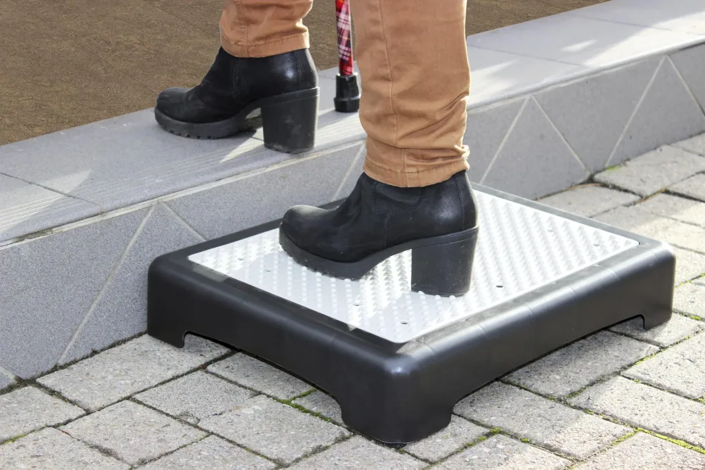 Trittstufe, In- und Outdoor