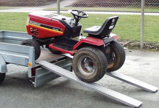 Alu-Auffahr- und Verladerampen, gebogen, 2 Stück