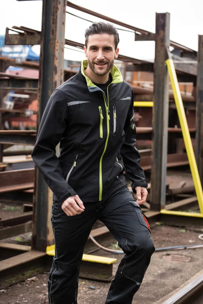 Softshelljacke, Farbe schwarz, Gr.L