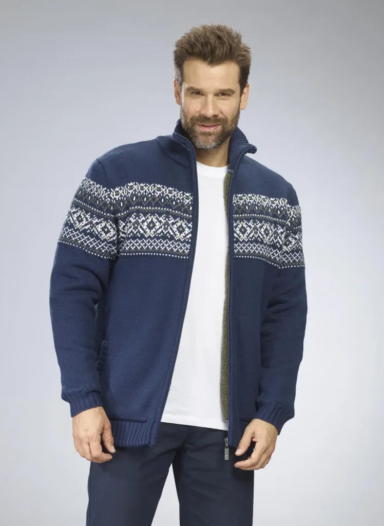 Strickjacke mit Berberfleece, Farbe marine, Gr.M