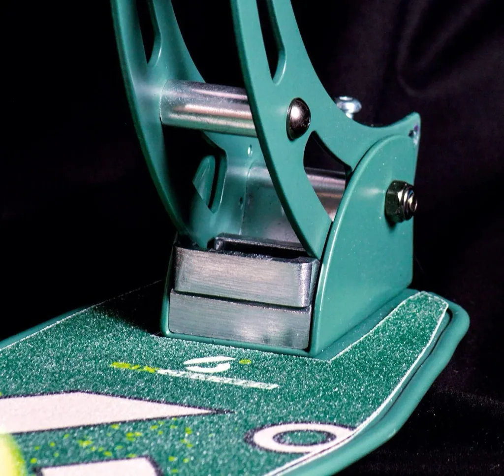 Aluminium Scooter mit Klappmechanismus und Ständer, 205 mm, ABEC 7, höhenverstellbar, grün