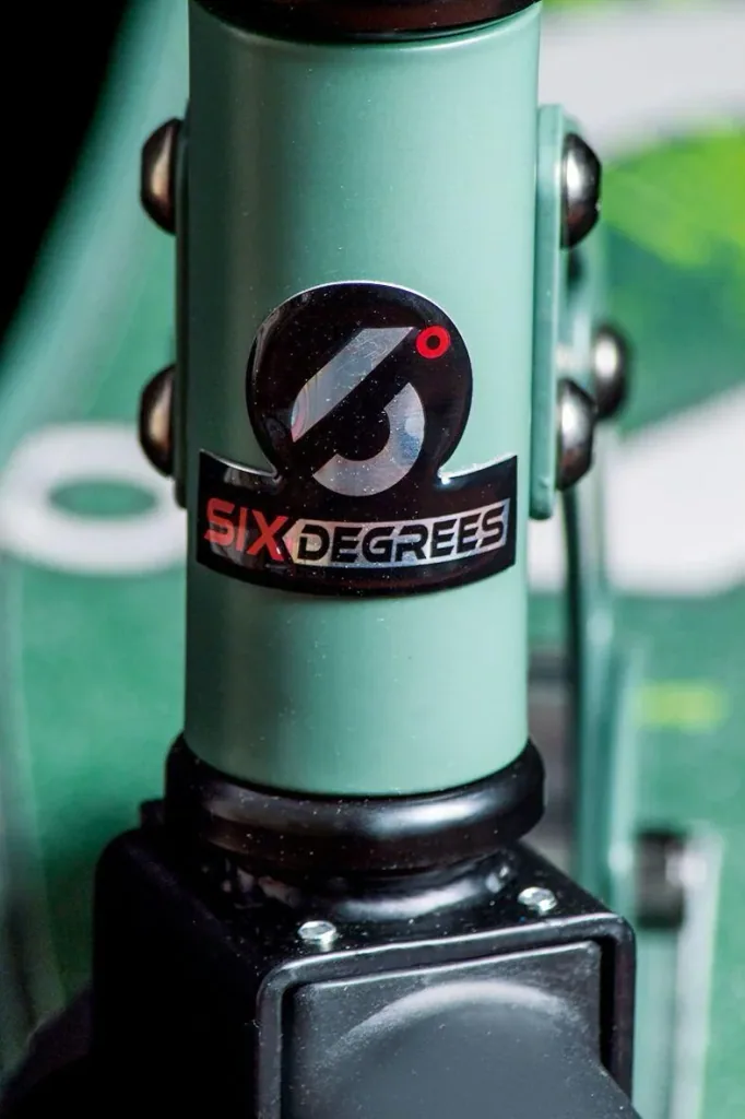 Aluminium Scooter mit Klappmechanismus und Ständer, 205 mm, ABEC 7, höhenverstellbar, grün