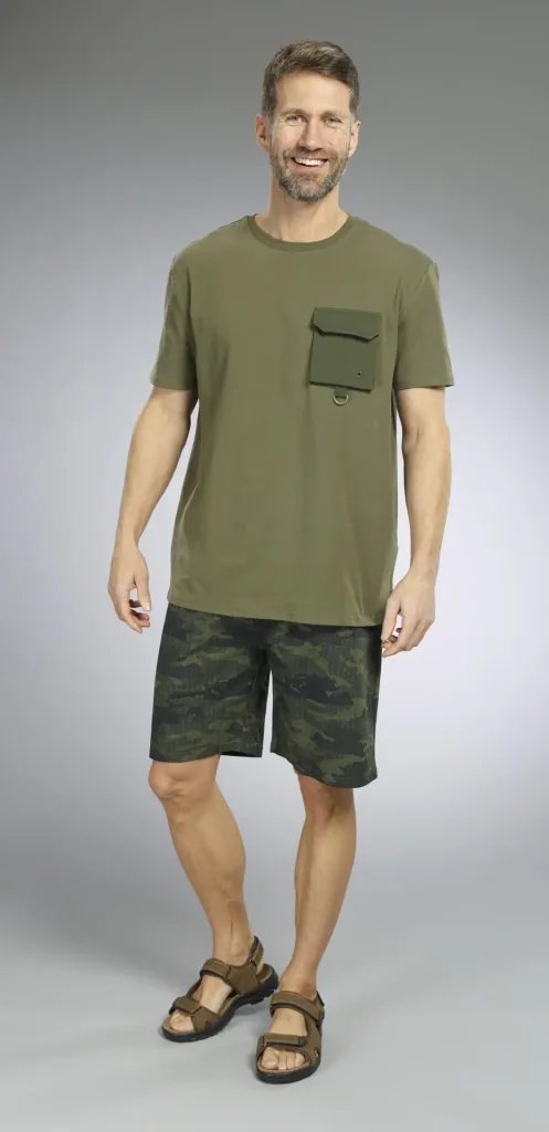 T-Shirt mit Brusttasche, Farbe oliv, Gr.M