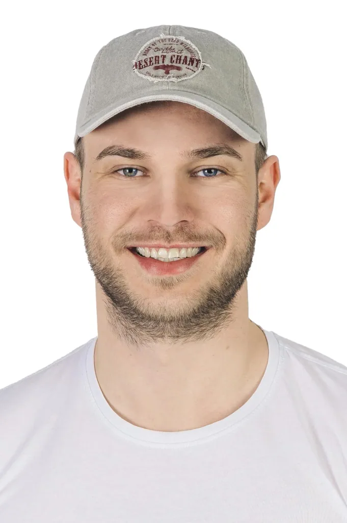 Kappe mit Stickerei, Farbe beige, Gr.57/58