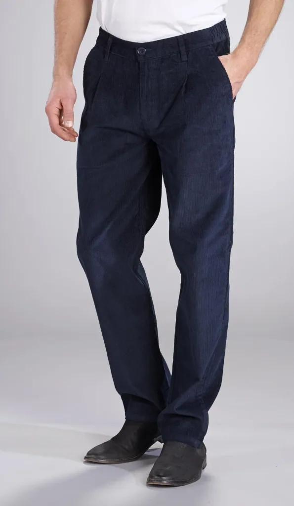 Cordhose, Farbe marine, Gr. 48