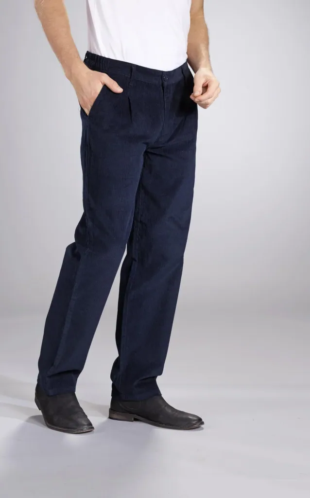 Cordhose, Farbe marine, Gr. 48
