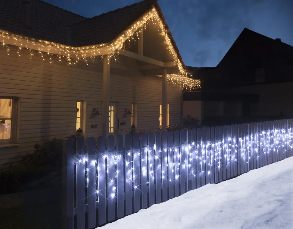 Eisregen Lichterkette mit 960 warmweißen LED - Länge 24 m