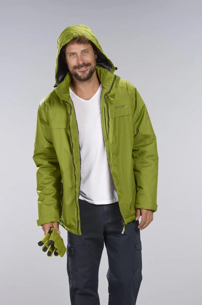 Funktionsjacke Farbe grün, atmungsaktiv, winddicht und wasserabweisend, Gr.M