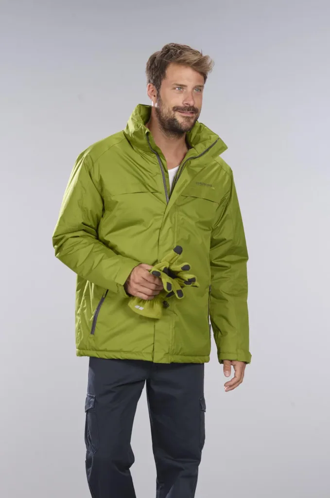 Funktionsjacke Farbe grün, atmungsaktiv, winddicht und wasserabweisend, Gr.M
