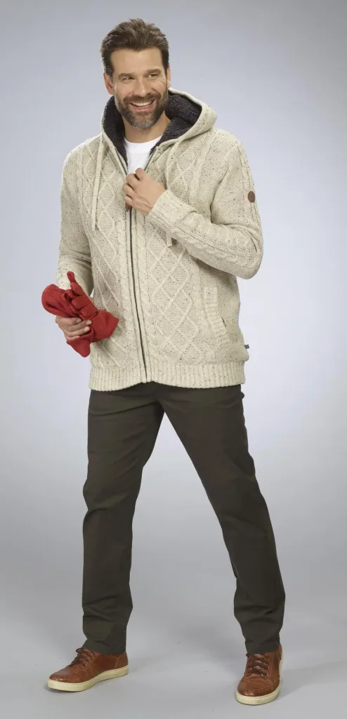 Strickjacke mit Berberfleece, Farbe beige/braun, Gr.M