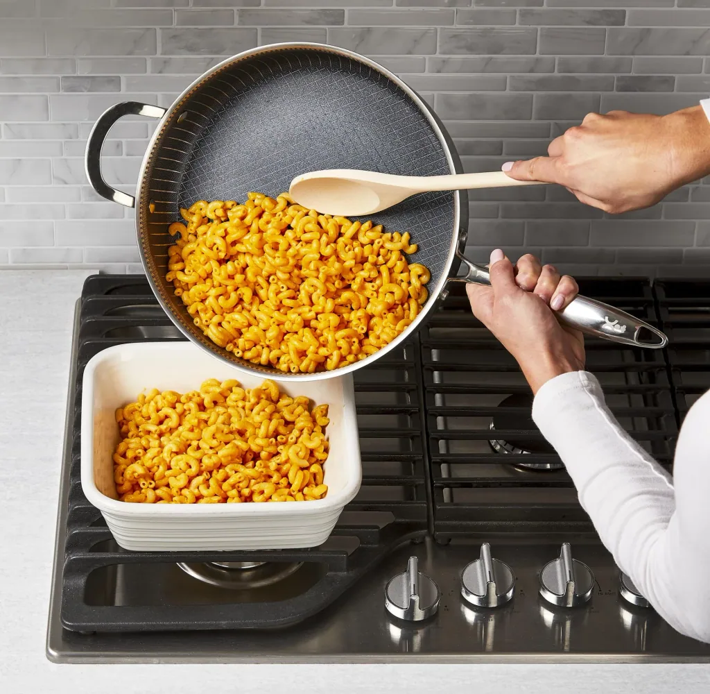 Titan Pan Multipfanne, Ø 24 cm inklusive Rezeptheft