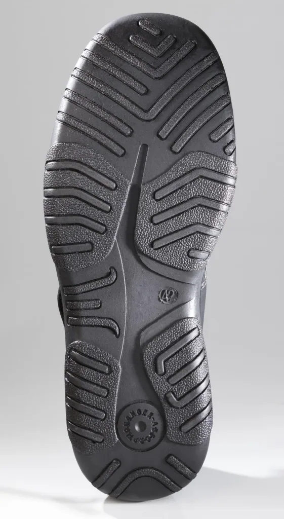 Slipper mit Klimazonen und Klettvschluss, Farbe schwarz, Gr.44