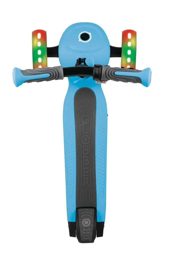 ONE K E-MOTION 4 PLUS, E-Scooter, Lithium-Batterie, 80 W Motor, 125/90 mm, 3-rädrig, LED-Rollen, hellblau