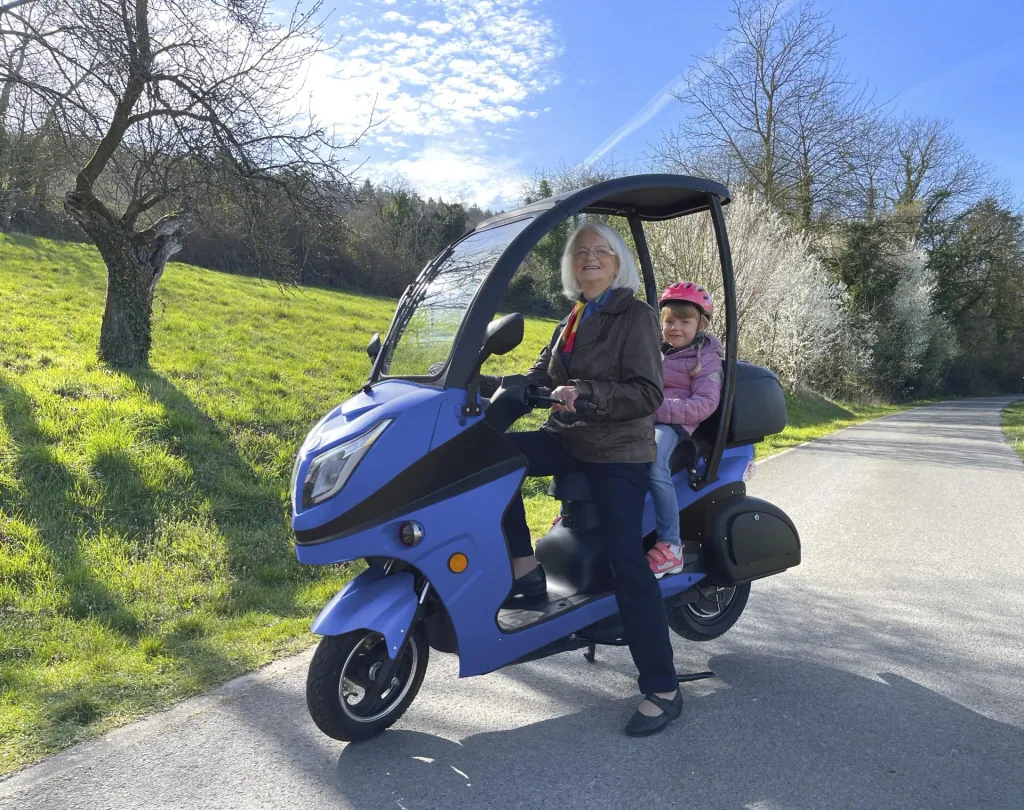 E-Kompaktroller "Lucca Duo" - 40 km/h, blau