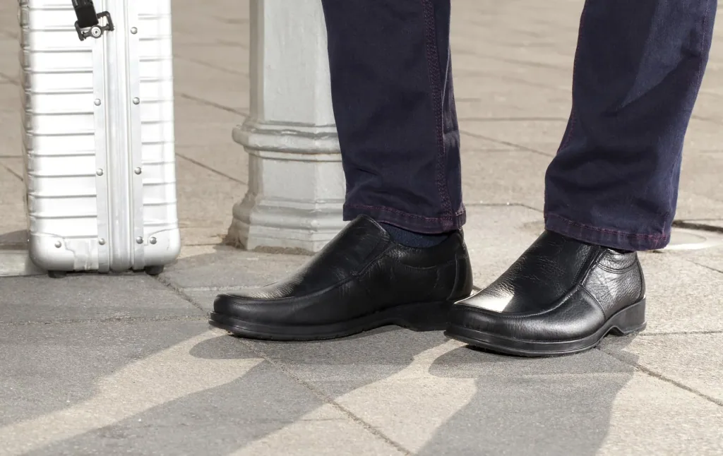 Lederslipper Air Comfort, Farbe schwarz, Gr. 40