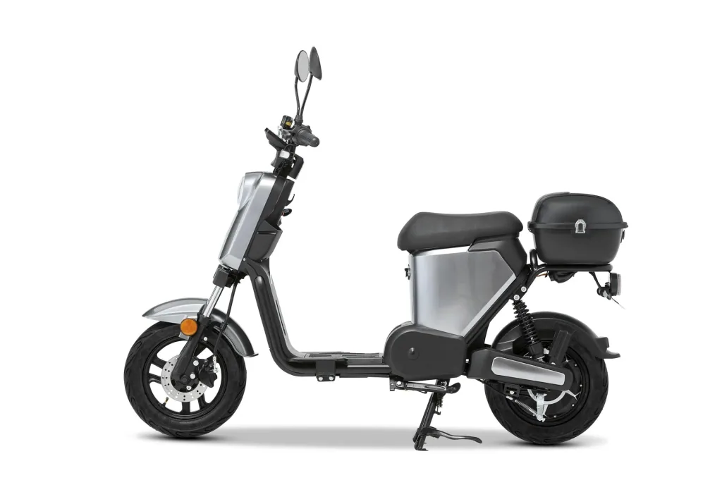 E-Roller "Messina" 20 km/h silber - Sparsam - Effizient dank hochwertigem Radnabenmotor und Lithium-Akku