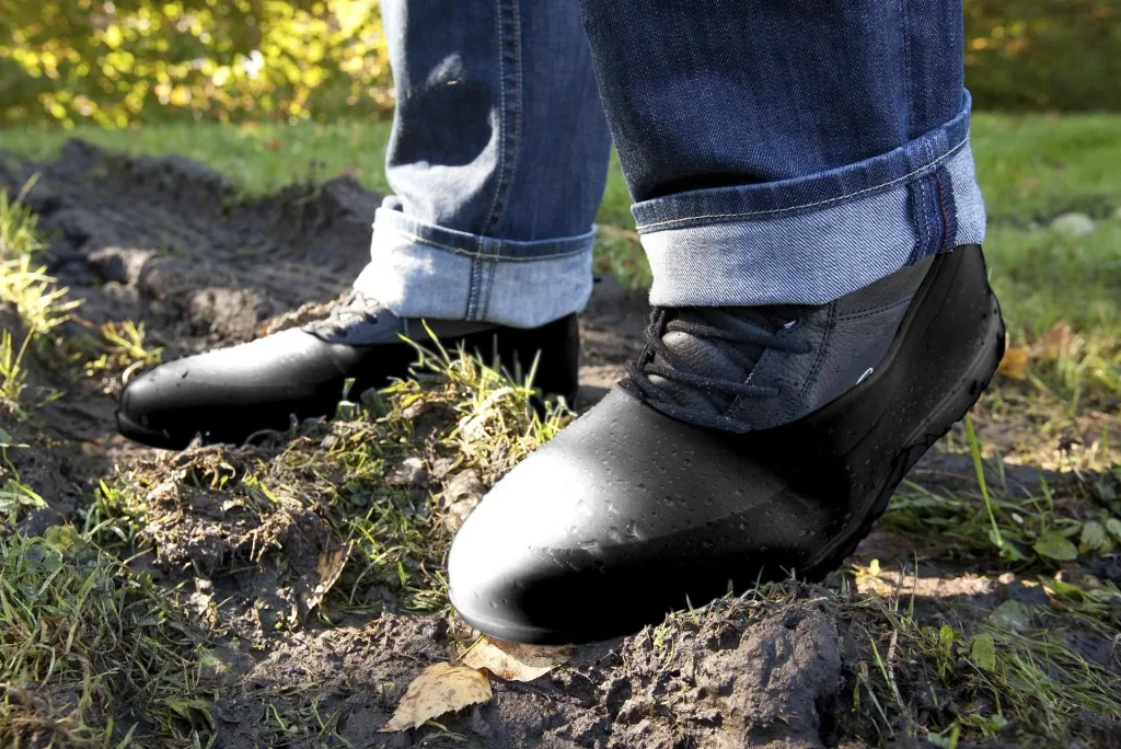 Silikon Gleitschutzschuhe mit Spikes, Gr. XL/ 42 - 43
