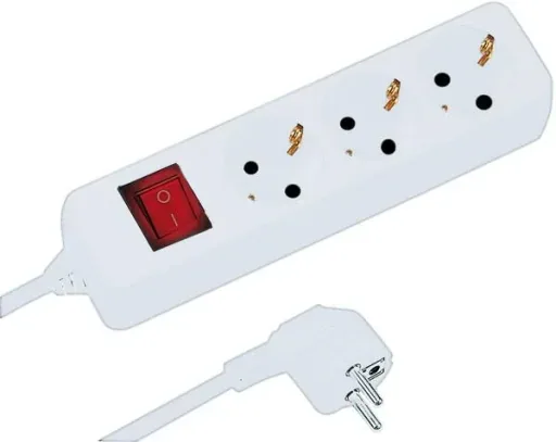 3-fach Tischsteckdose mit Schalter weiß 45°/ 1,4 m Kabel