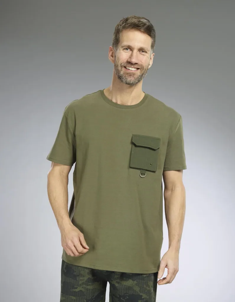 Bermuda Shorts, Farbe camouflage/grün/schwarz, Gr.M