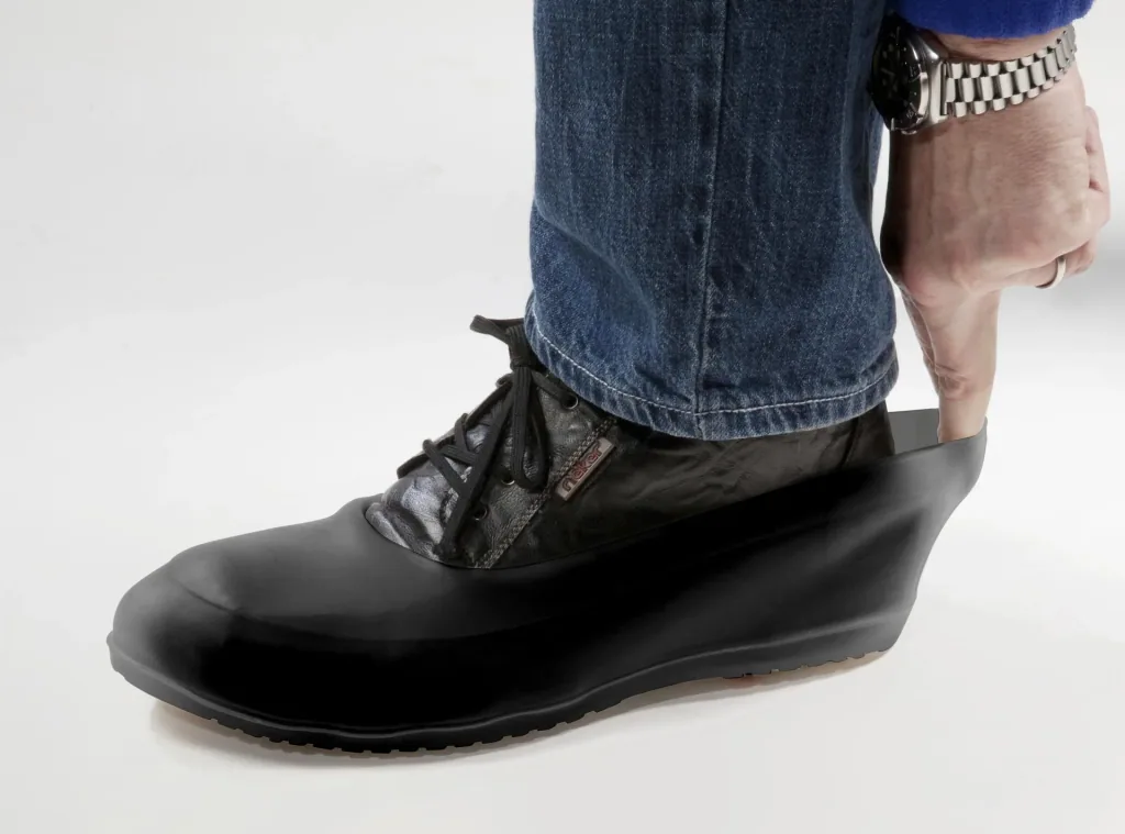 Silikon Gleitschutzschuhe mit Spikes, Gr. L/ 40 - 41