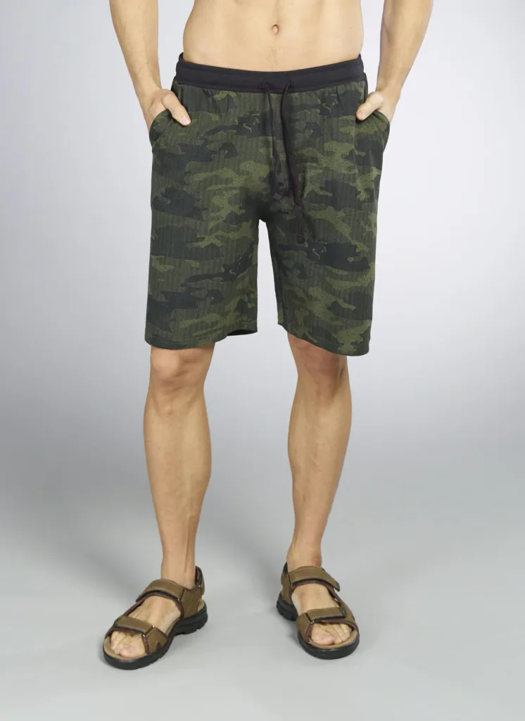 Bermuda Shorts, Farbe camouflage/grün/schwarz, Gr.2XL