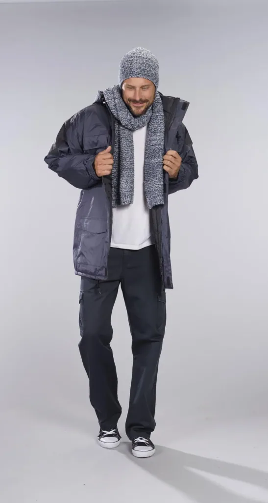 Thermoparka mit Kapuze, Farbe marine/schwarz, Gr. M
