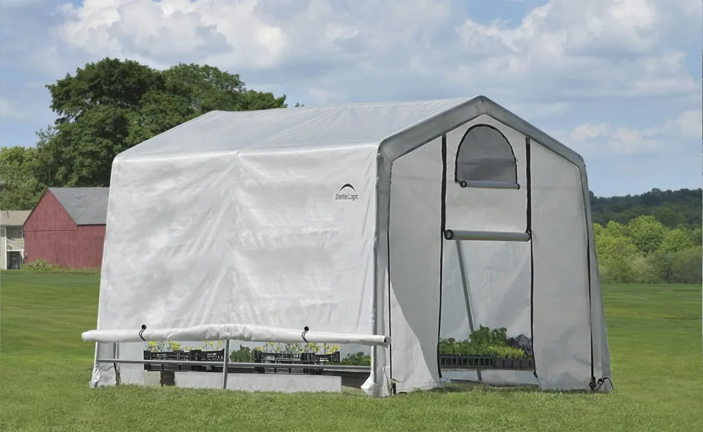 ShelterLogic Gewächshaus 9 m² Weiß, 298×305 cm – begehbares Foliengewächshaus mit Aufrolltür, wetterfest