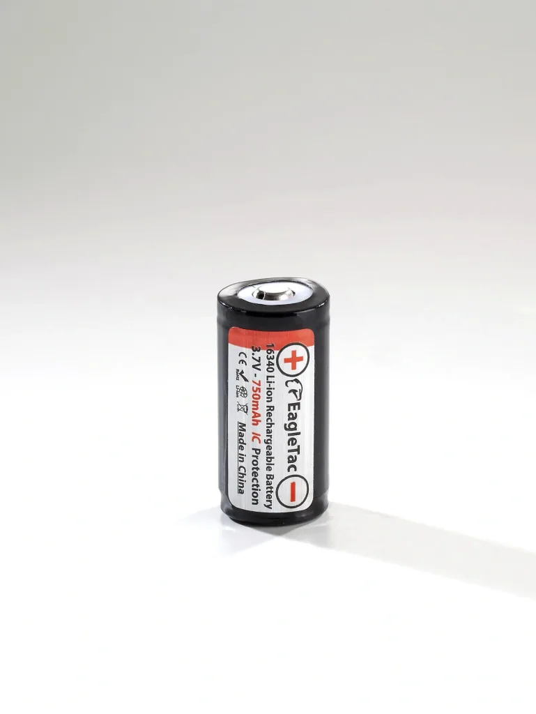 EagleTac Li-Ion Akku 16340 - CR123 mit Schutzschaltung, 750mAh, 3,7V