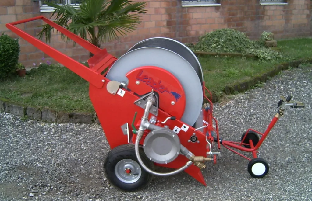 Bewässerungswagen LEADER 32 mit L 70m x Ø 1" PE-Schlauch