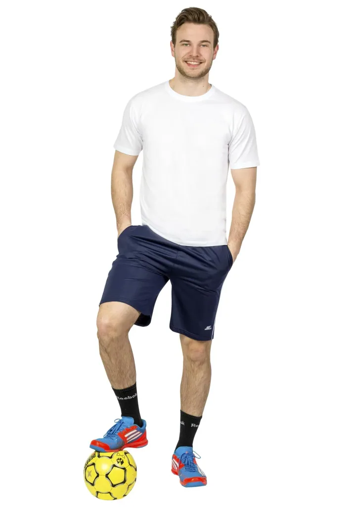 Freizeitshort mit 2 Seitentaschen, Farbe schwarz, Gr.2XL